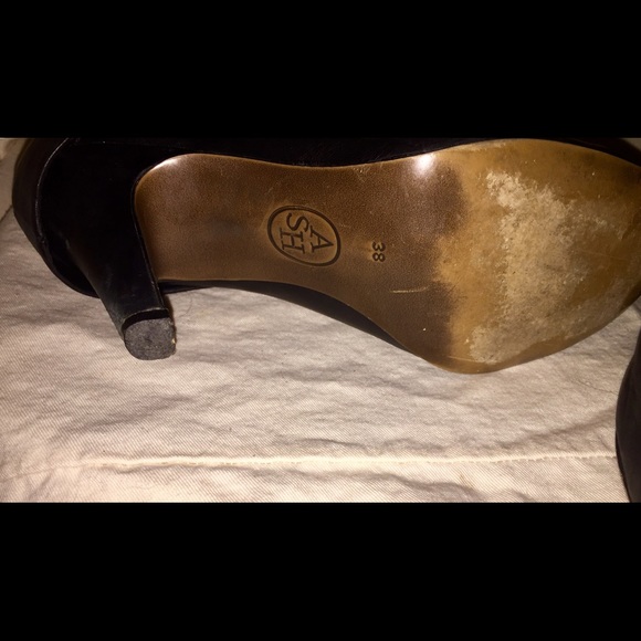 ASH❤️black foldover bootie.🌹Leather🌹Cute! - Picture 3 of 11